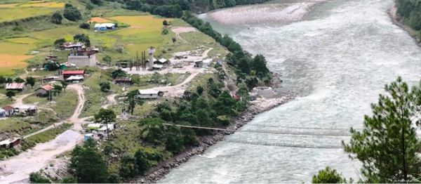 अरुणाचल की जनजातियों के लिए जीवनरेखा है झूलते पुल