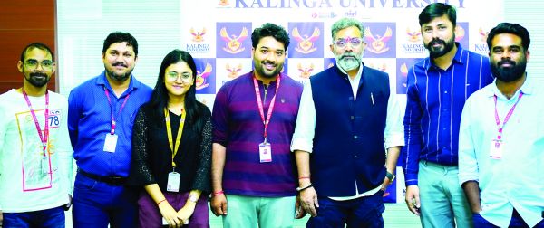 फिल्मों के लोकप्रिय अभिनेता भगवान तिवारी का कलिंगा विश्वविद्यालय में इंटरएक्टिव सत्र 