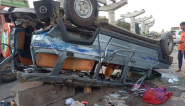 कर्नाटक के चिकोडी में सड़क हादसा, एक्सप्रेस वे पर टकराए कई वाहन, एक की मौत