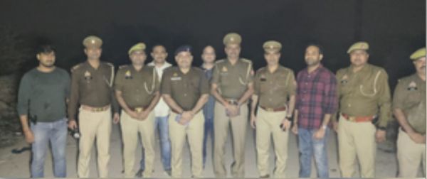 25-25 हजार रुपये के दो इनामी बदमाश मुठभेड़ में गिरफ्तार, 80 लाख के आभूषण बरामद