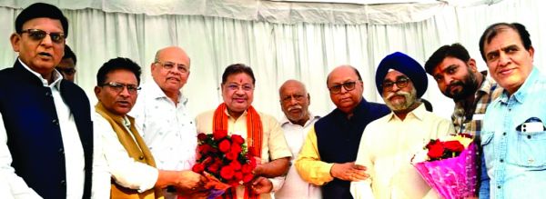 रायपुर दक्षिण विधायक सोनी को कैट ने मुलाकात कर जीत की दी बधाईयां
