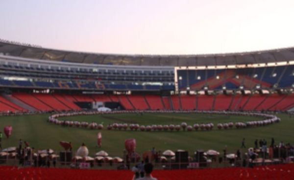 बीएपीएस कार्यकर स्वर्ण महोत्सव : अहमदाबाद के नरेंद्र मोदी स्टेडियम में 7 दिसंबर को भव्य आयोजन 