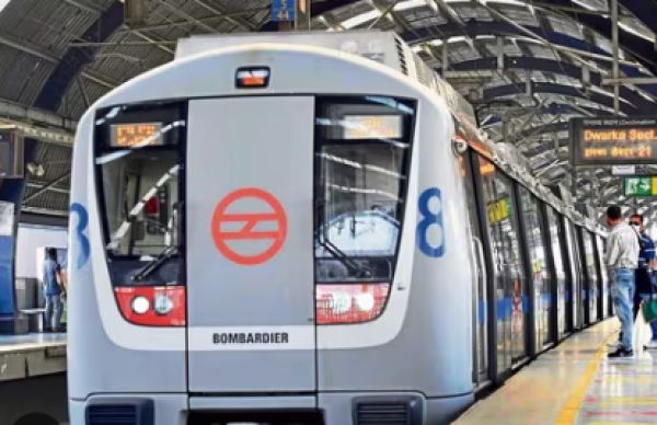 दिल्ली मेट्रो: केबल चोरी होने से ‘ब्लू लाइन’ पर सेवाएं प्रभावित