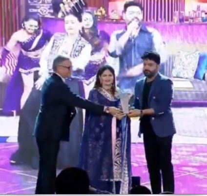 ‘कॉमेडी किंग’ कपिल शर्मा को मिला 'ग्लोबल एंटरटेनर ऑफ द ईयर' अवॉर्ड 