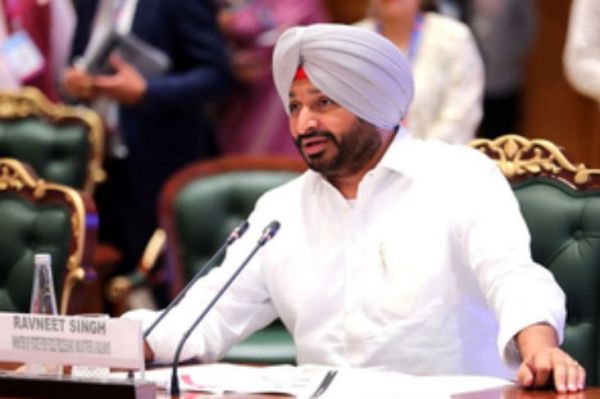 केंद्र की बाजरा योजना बढ़ा रही किसानों की आय : केंद्रीय मंत्री रवनीत सिंह बिट्टू 