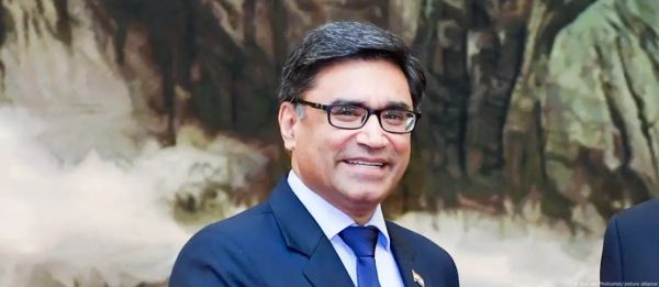 क्या उम्मीदें हैं भारत के विदेश सचिव की बांग्लादेश यात्रा से