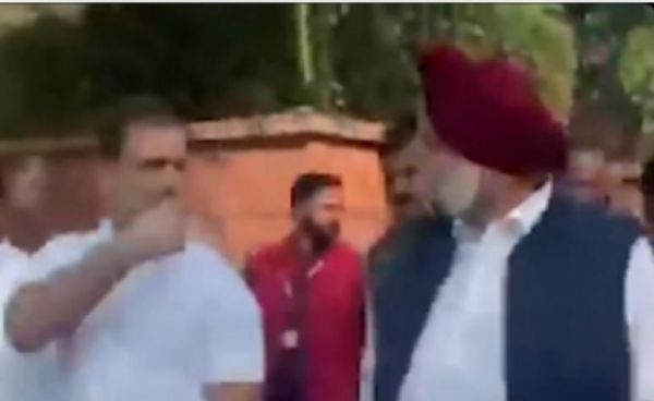 'मैं टाइम पर आया था, आप लेट आए हैं...', राहुल-रंधावा की बातचीत का वीडियो वायरल