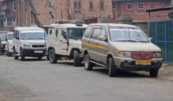 आतंकी फंडिंग मामले में जम्मू-कश्मीर के चार जिलों में एनआईए की छापेमारी 