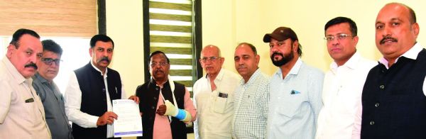 चेम्बर प्रतिनिधि मंडल ने कृषि मंत्री से की चर्चा