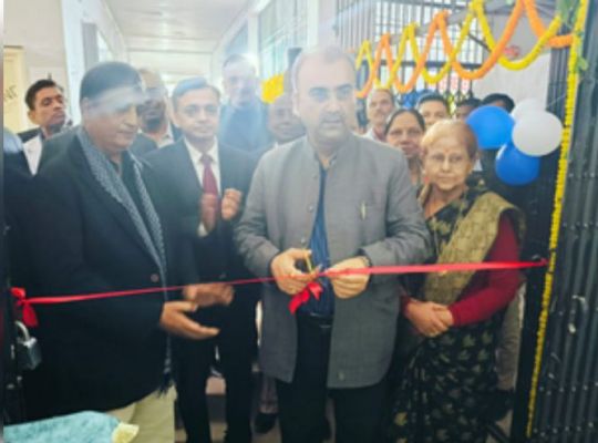 बिहार : मंत्री मंगल पांडे ने पटना में माइक्रोबायोलॉजी प्रयोगशाला का किया उद्घाटन 