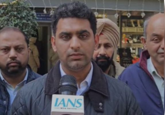 मोहित मोहिंदर ने पंजाब चुनाव आयुक्त से की मुलाकात, पटियाला निगम चुनाव में गड़बड़ी की जांच की मांग 