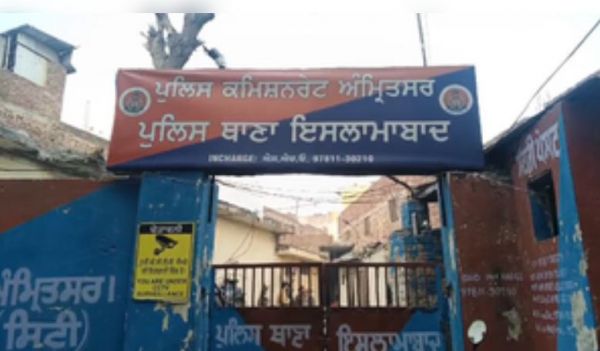 अमृतसर : 'गिरफ्तार युवकों के साथियों ने किया विस्फोट', पुलिस स्टेशन के पास धमाके पर बोले पुलिस कमिश्नर 