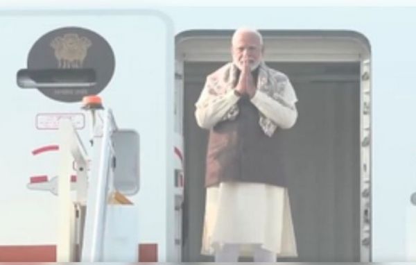 प्रधानमंत्री नरेंद्र मोदी अपनी दो दिवसीय यात्रा पर कुवैत रवाना