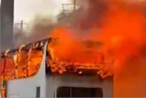 ब्राजील में भीषण सड़क हादसा, बस में आग लगने से 38 लोगों की मौत 