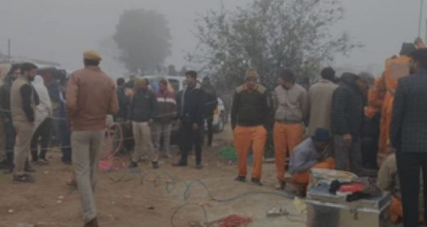 राजस्थान : 150 फीट गहरे बोरवेल में फंसी तीन साल की बच्ची, रेस्क्यू ऑपरेशन जारी