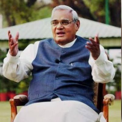 यूपी के गोरखपुर से भी था अटल बिहारी वाजपेयी का खास रिश्ता