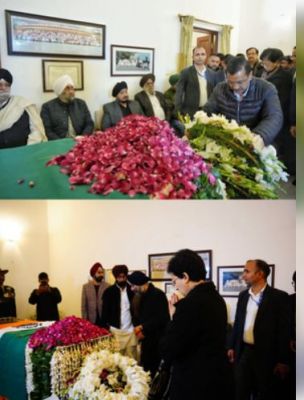 आतिशी और केजरीवाल ने किए मनमोहन सिंह के अंतिम दर्शन 