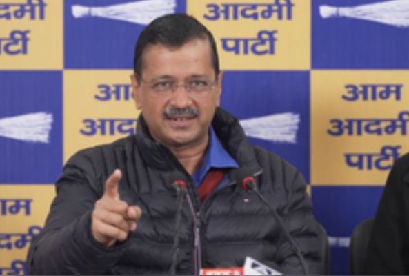 भाजपा बंद करना चाहती है दिल्ली वालों की सुविधाएं : केजरीवाल  