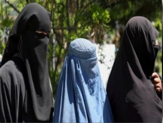 महिलाओं को देखने से..., तालिबान ने अब खिड़कियों पर लगाया प्रतिबंध
