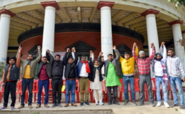 बीपीएससी परीक्षा रद्द करने की मांग को लेकर धरना पर बैठे छात्रों में जगी उम्मीद, कहा- आएगा पॉजिटिव परिणाम