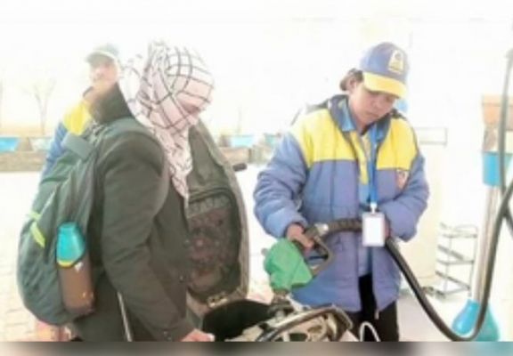 ग्वालियर में नई पहल, 'शक्ति दीदी' के हाथ में पेट्रोल भरने की जिम्मेदारी