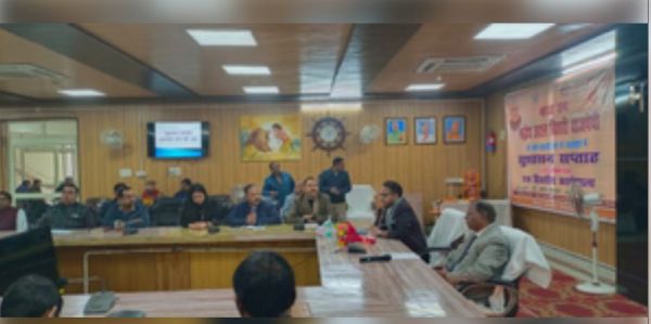 योगी सरकार ने रचा इतिहास, 'सुशासन सप्ताह' में 6 लाख से अधिक लोक शिकायतों का निस्तारण 