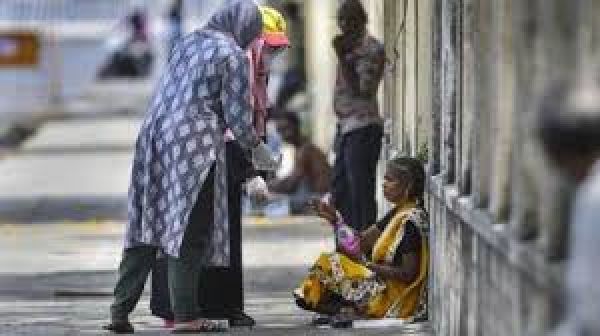 इंदौर में भीख देने पर होगी कानूनी कार्रवाई, भिक्षावृत्ति की सूचना पर 1,000 रुपये का इनाम