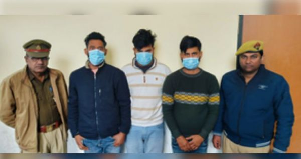 आरक्षी सीधी भर्ती प्रक्रिया में एक अभ्यर्थी की जगह शामिल होने पहुंचा आरक्षी, तीन साथियों सहित गिरफ्तार 