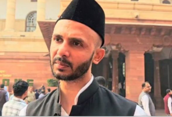 संभल : बैगर नक्शा के घर निर्माण मामले में सांसद जियाउर्रहमान बर्क को 16 जनवरी तक देना होगा जवाब