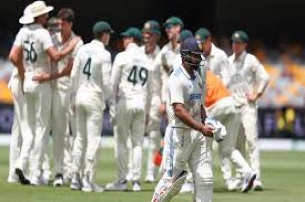 सिडनी टेस्ट में भारतीय टीम 157 रनों पर सिमटी, ऑस्ट्रेलिया जीत की ओर