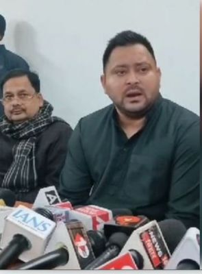 नीतीश कुमार होश में नहीं वो निर्णय लेने लायक भी नहीं : तेजस्वी यादव 