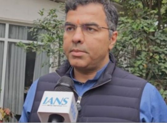 केजरीवाल ही बता सकते हैं किसके घर पड़ेगी सीबीआई रेड : प्रवेश साहिब सिंह वर्मा 