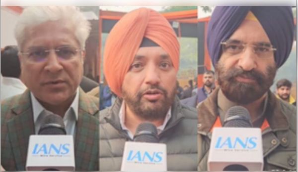 जाट आरक्षण पर केजरीवाल के आरोपों पर बरसे भाजपा नेता, कहा- वह गिरगिट की तरह बदलते हैं रंग