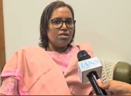 महाराष्ट्र में गठबंधन पर खड़गे और राहुल गांधी लेंगे फैसला : वर्षा एकनाथ गायकवाड़ 