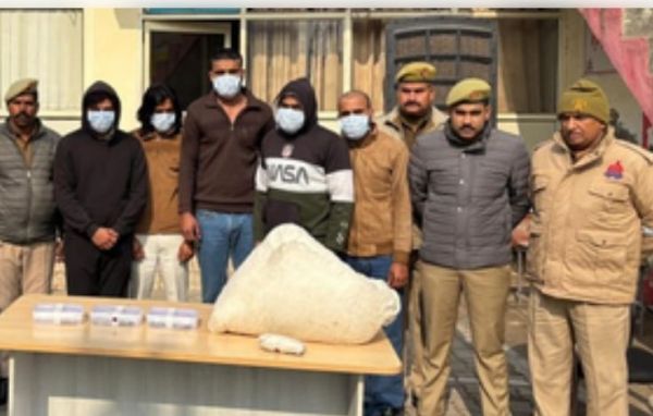 ग्रेटर नोएडा पुलिस का बड़ा एक्शन, पांच बदमाशों को किया गिरफ्तार 