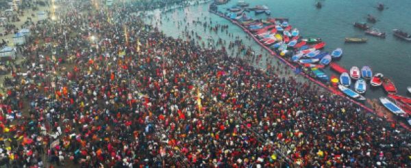 महाकुंभ: विदेशी श्रद्धालुओं ने भी किया ‘जय श्रीराम’ और ‘बम बम भोले’ का उद्धघोष