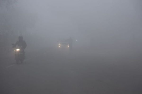 दिल्ली-एनसीआर में कोहरे का कहर, 7 उड़ानें रद्द 