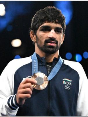 'रंग फीका पड़ने लगा है..': पहलवान अमन 'दोषपूर्ण' ओलंपिक पदक को लेकर आईओसी से शिकायत करेंगे 