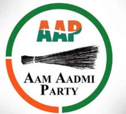 'आप' ने दिल्ली की नरेला और हरिनगर सीट पर बदला उम्मीदवार 