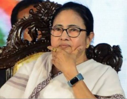 सैफ अली खान पर हमला चिंताजनक, जल्द स्वस्थ होने की करती हूं प्रार्थना : ममता बनर्जी 