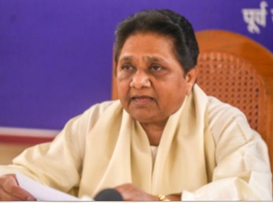 दिल्ली चुनाव 2025 : बसपा ने 69 उम्मीदवारों के नामों का किया ऐलान 