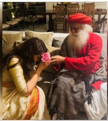 सद्गुरु ने ‘इमरजेंसी’ को बताया ‘बेहतरीन’, कंगना बोलीं- ‘इससे बड़ी तारीफ और क्या होगी’ 