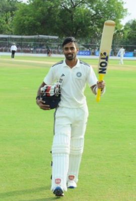 ईश्वरन उंगली के फ्रैक्चर के कारण बंगाल के आगामी रणजी ट्रॉफी मैचों से बाहर रहेंगे 