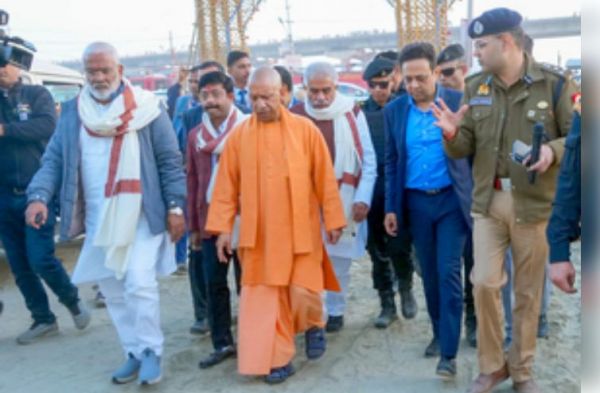 महाकुंभ 2025 : पूरे मंत्रिमंडल के साथ त्रिवेणी संगम में डुबकी लगाएंगे सीएम योगी 