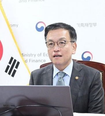 साउथ कोरिया : कार्यवाहक राष्ट्रपति चोई ने संवैधानिक न्यायालय की सुरक्षा बढ़ाने का दिया आदेश 