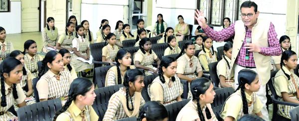 पर+इच्छा=परीक्षा को बनाएं मन की इच्छा, परिणाम इच्छानुसार मिलेंगे-विजय चोपड़ा