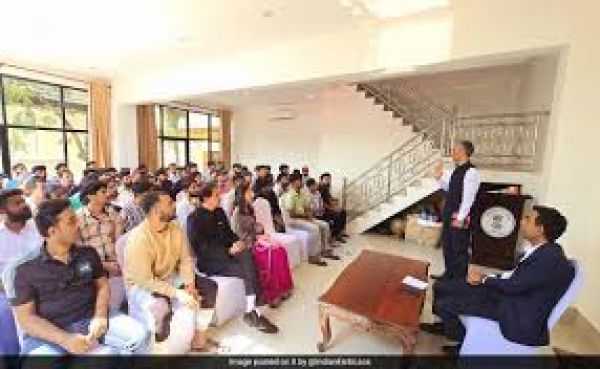 भारतीय दूतावास ने लाओस में तस्करी कर लाए गए 67 भारतीयों को बचाया