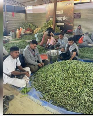 महाकुंभ : 5,000 से अधिक कर्मियों के साथ श्रद्धालुओं की सेवा में जुटा अदाणी समूह 