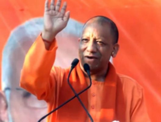 संगम नोज का सीएम योगी ने किया स्थलीय निरीक्षण, पूरी घटना की ली जानकारी 