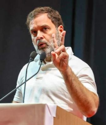 केंद्रीय बजट पर राहुल गांधी का तंज, बोले- 'गोली के घाव पर बैंड-एड' 